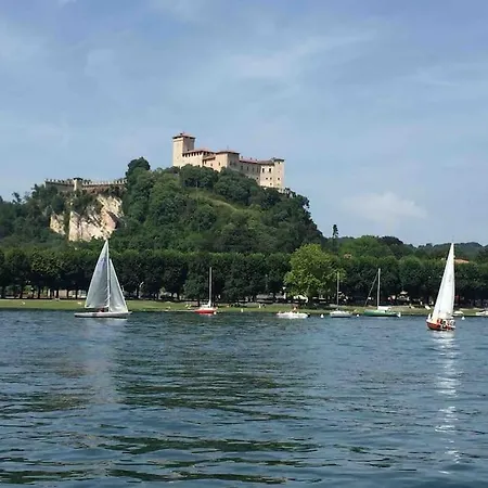 Casa Da Pina In Ricordo Della Mia Cara Mamma Appartement Angera